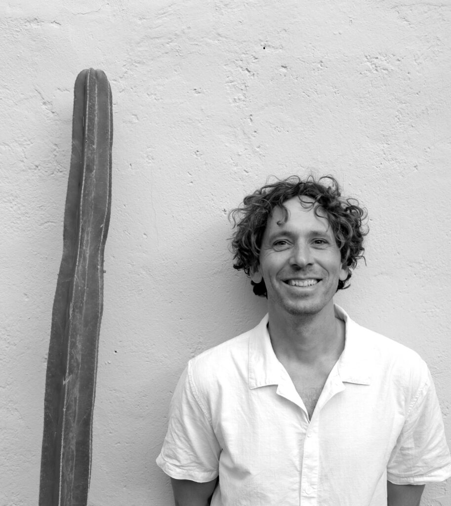 Lucas von Stietencron, portrait, osteopahy for children, infants, adults. Soma Mallorca, a space for Osteopathy on Mallorca